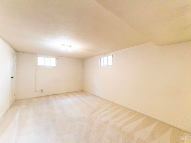 1922 Everett St, Caldwell, ID 83605