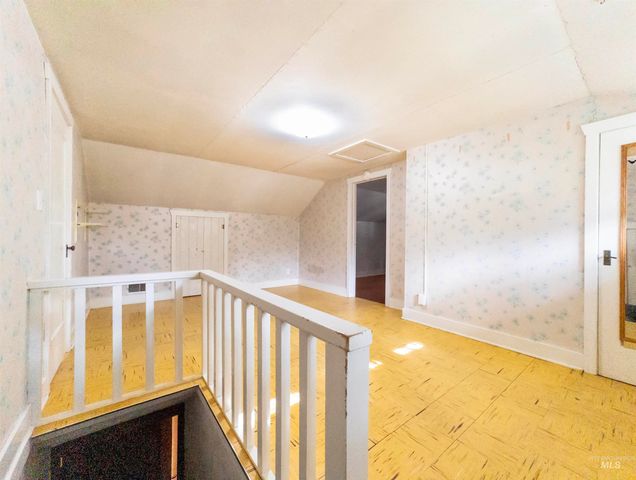 1922 Everett St, Caldwell, ID 83605