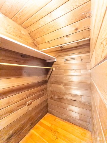 1922 Everett St, Caldwell, ID 83605