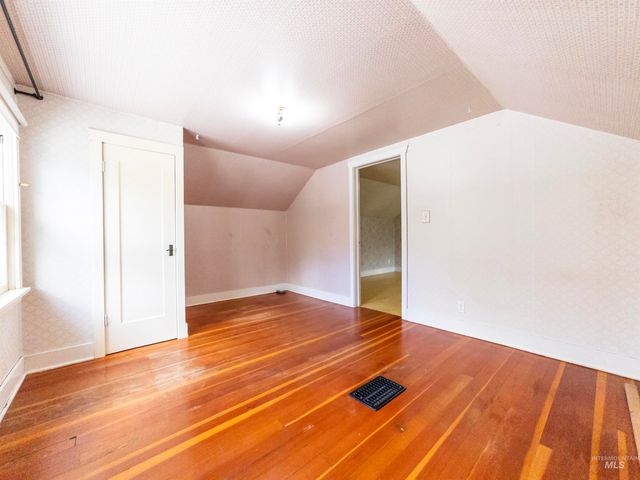 1922 Everett St, Caldwell, ID 83605