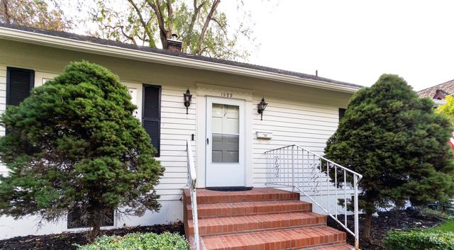 1922 Everett St, Caldwell, ID 83605