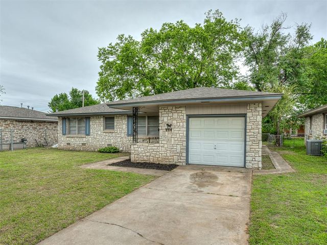 804 E Carroll Lane, Midwest City, OK 73110
