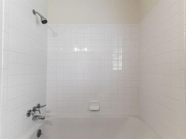 804 E Carroll Lane, Midwest City, OK 73110