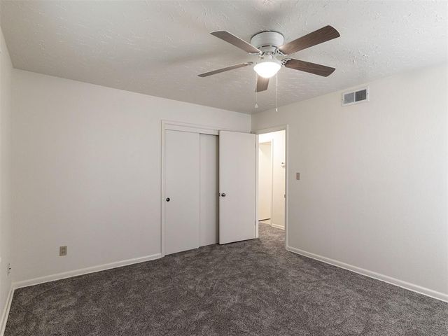 804 E Carroll Lane, Midwest City, OK 73110