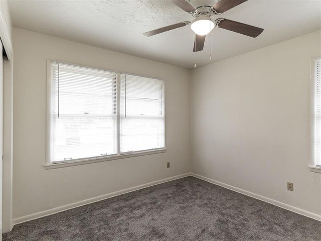 804 E Carroll Lane, Midwest City, OK 73110