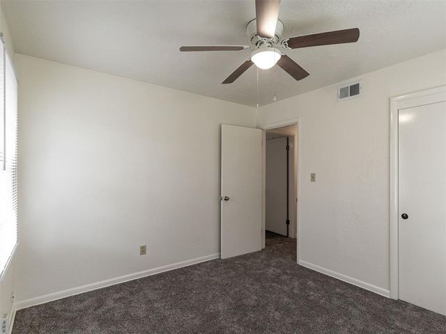 804 E Carroll Lane, Midwest City, OK 73110