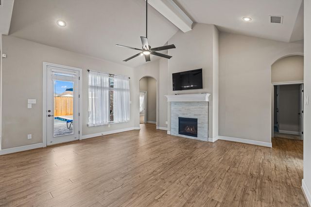 12204 Knoxville Avenue, Lubbock, TX 79423