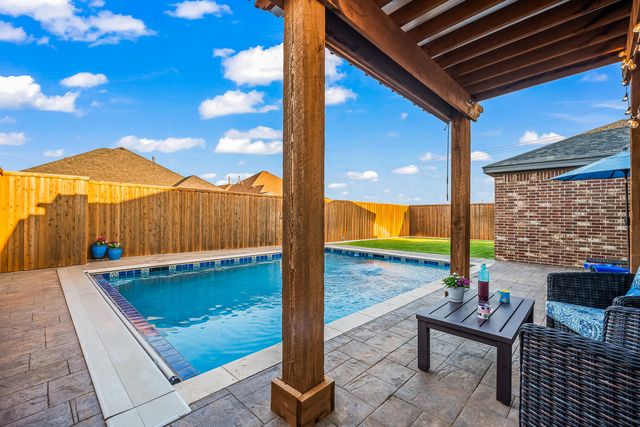 12204 Knoxville Avenue, Lubbock, TX 79423