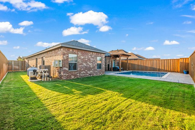 12204 Knoxville Avenue, Lubbock, TX 79423