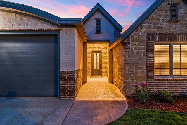 12204 Knoxville Avenue, Lubbock, TX 79423