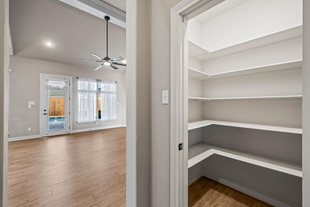 12204 Knoxville Avenue, Lubbock, TX 79423