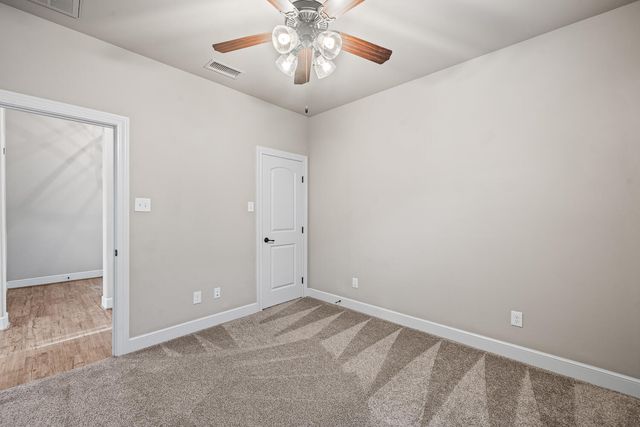 12204 Knoxville Avenue, Lubbock, TX 79423