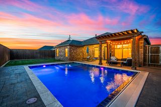 12204 Knoxville Avenue, Lubbock, TX 79423