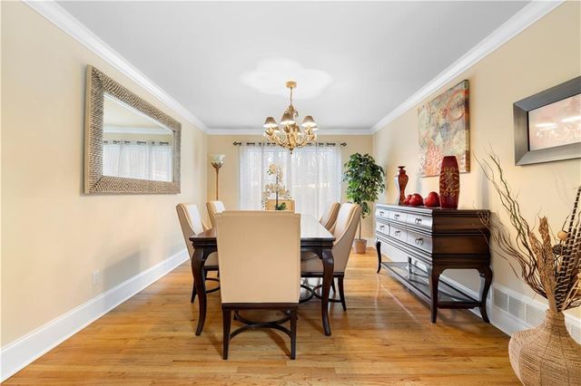 845 Waddington Court, Atlanta, GA 30350