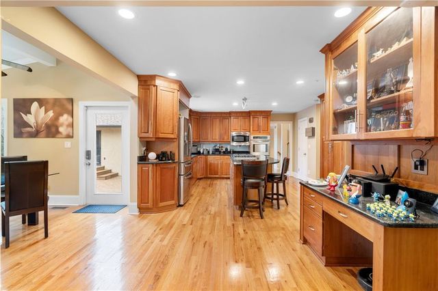 845 Waddington Court, Atlanta, GA 30350