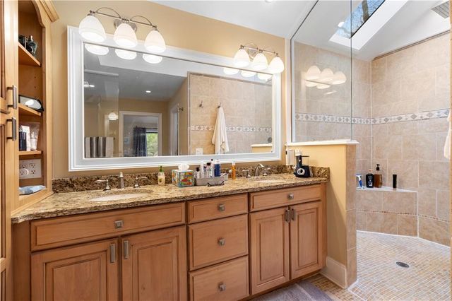 845 Waddington Court, Atlanta, GA 30350