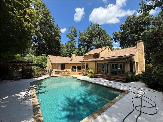 845 Waddington Court, Atlanta, GA 30350