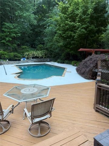 845 Waddington Court, Atlanta, GA 30350