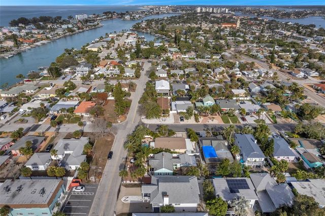 7615 COQUINA WAY, St Pete Beach, FL 33706