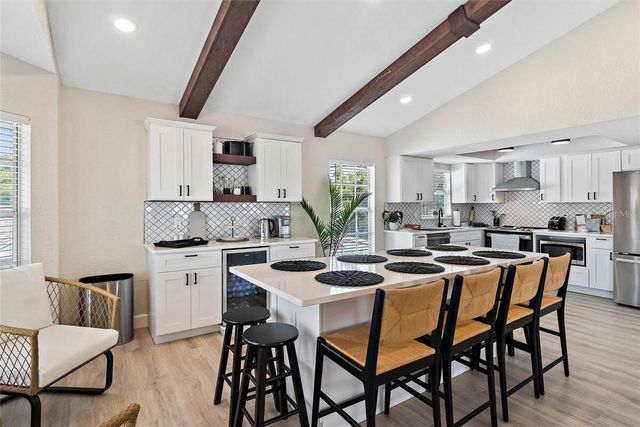 7615 COQUINA WAY, St Pete Beach, FL 33706