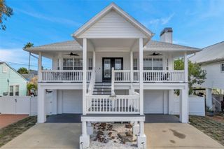 7615 COQUINA WAY, St Pete Beach, FL 33706