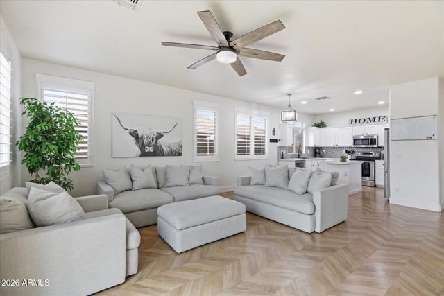 10315 E IDAHO Avenue, Mesa, AZ 85209