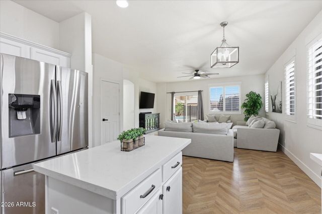 10315 E IDAHO Avenue, Mesa, AZ 85209
