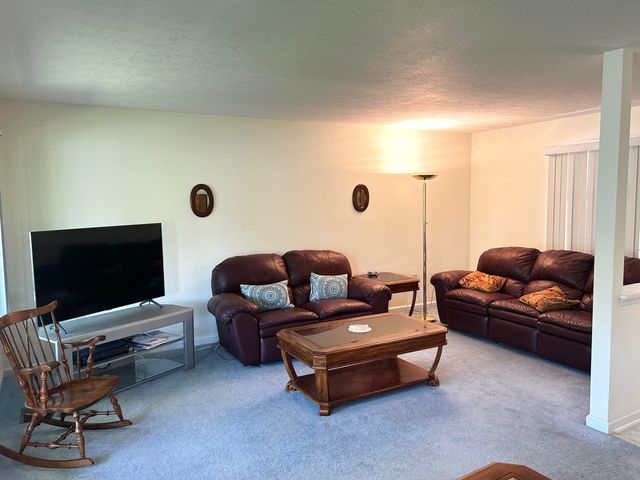 12 River Road, Vanceburg, KY 41179