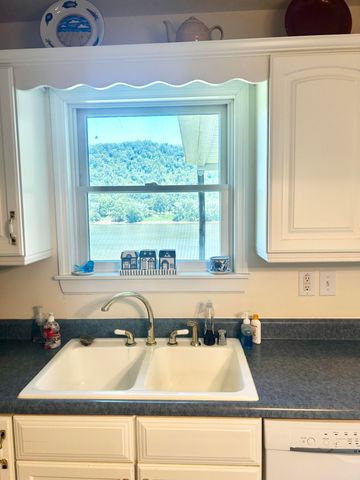 12 River Road, Vanceburg, KY 41179