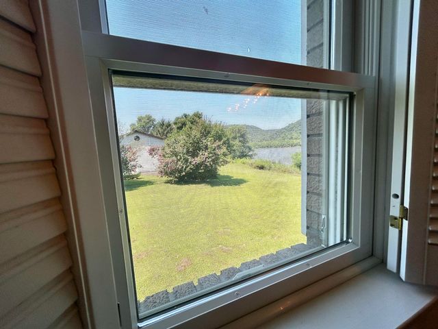 12 River Road, Vanceburg, KY 41179