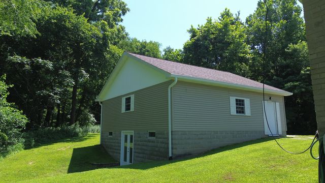 12 River Road, Vanceburg, KY 41179
