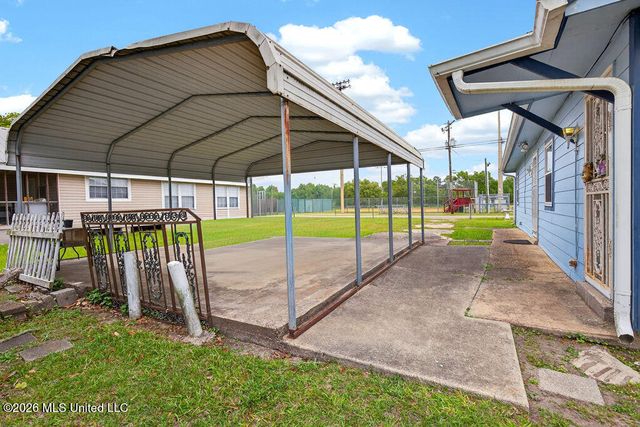 514 Bookter Street, Bay Saint Louis, MS 39520