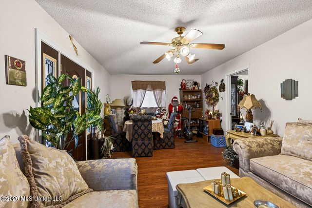 514 Bookter Street, Bay Saint Louis, MS 39520