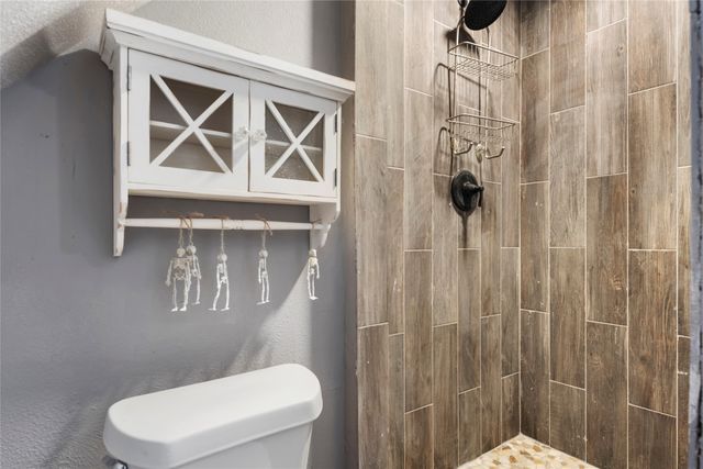 1106 Hcr 1414, Covington, TX 76636