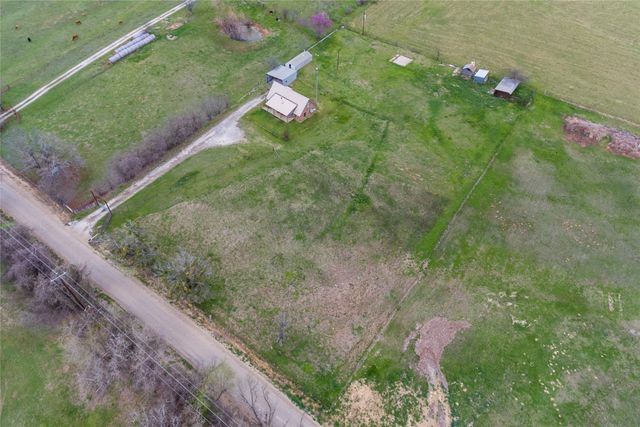 1106 Hcr 1414, Covington, TX 76636