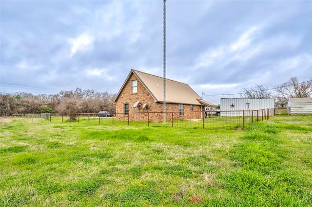 1106 Hcr 1414, Covington, TX 76636