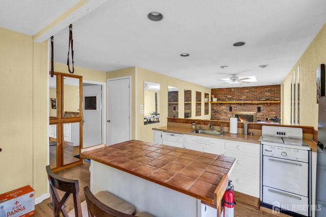 3 Packard Road, East Brunswick, NJ 08816