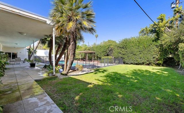 19825 Santa Rita Street, Woodland Hills (los Angeles), CA 91364