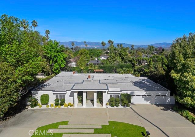 19825 Santa Rita Street, Woodland Hills (los Angeles), CA 91364