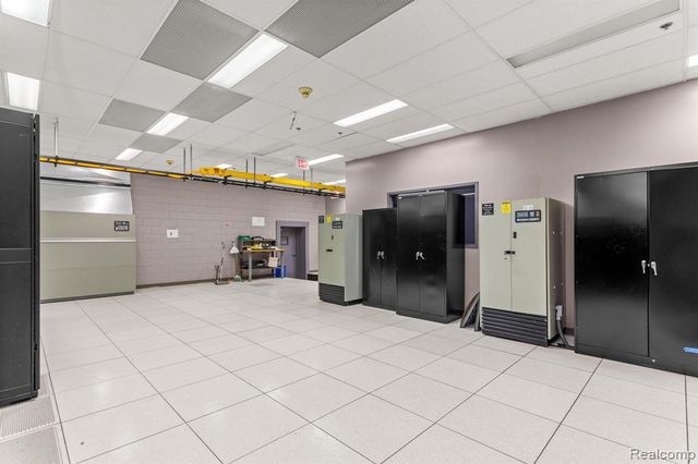 22015 Outer Drive, Dearborn, MI 48124