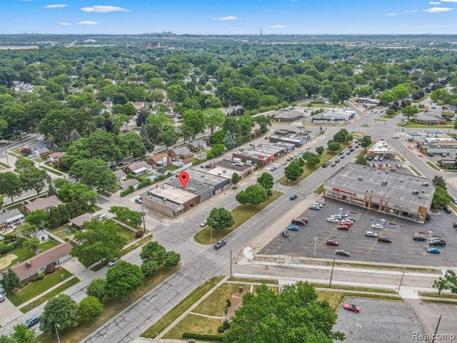 22015 Outer Drive, Dearborn, MI 48124