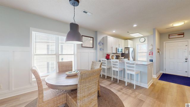 560 Moon Bay Dr. Unit 6, Kuttawa, KY 42055