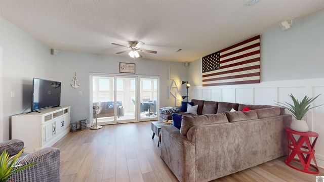 560 Moon Bay Dr. Unit 6, Kuttawa, KY 42055