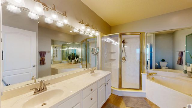 560 Moon Bay Dr. Unit 6, Kuttawa, KY 42055