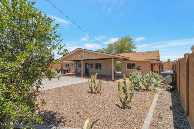 2065 E 3RD Drive, Mesa, AZ 85204