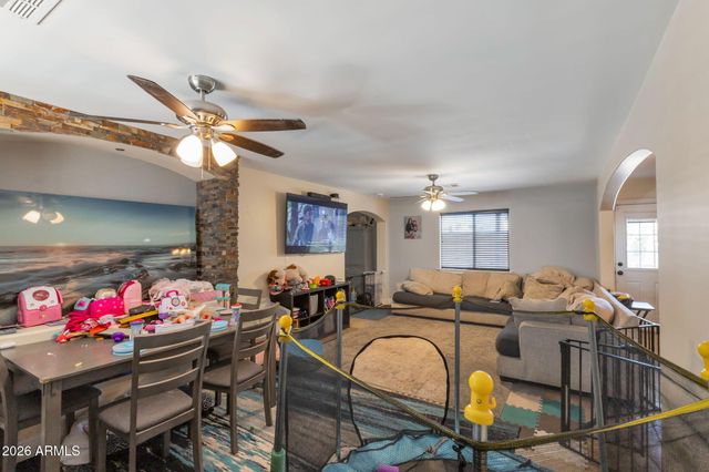 2065 E 3RD Drive, Mesa, AZ 85204