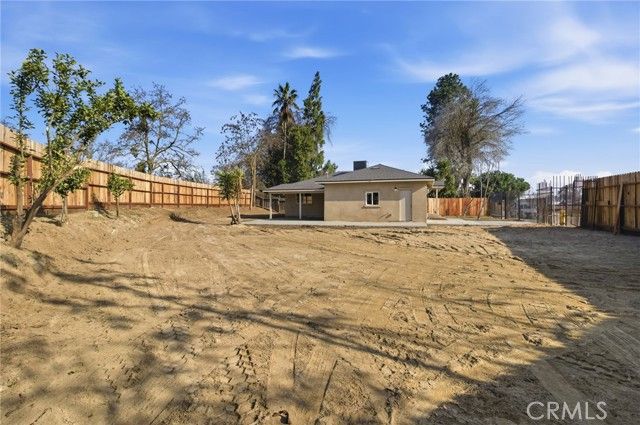 1463 W 25th Street, Merced, CA 95340