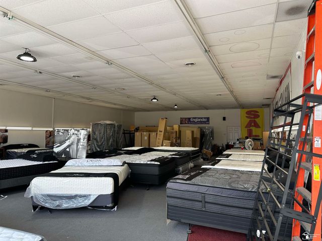 3124 S Dort Highway, Flint, MI 48507