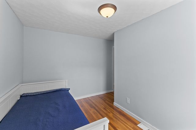 42 Woodway Drive, Shrewsbury, MA 01545