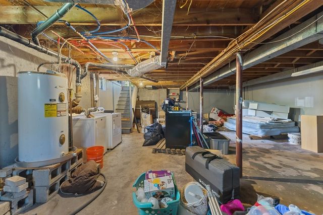 42 Woodway Drive, Shrewsbury, MA 01545
